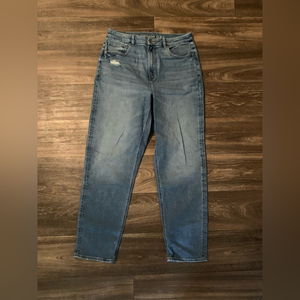 American Eagle Curvy Mom Jeans